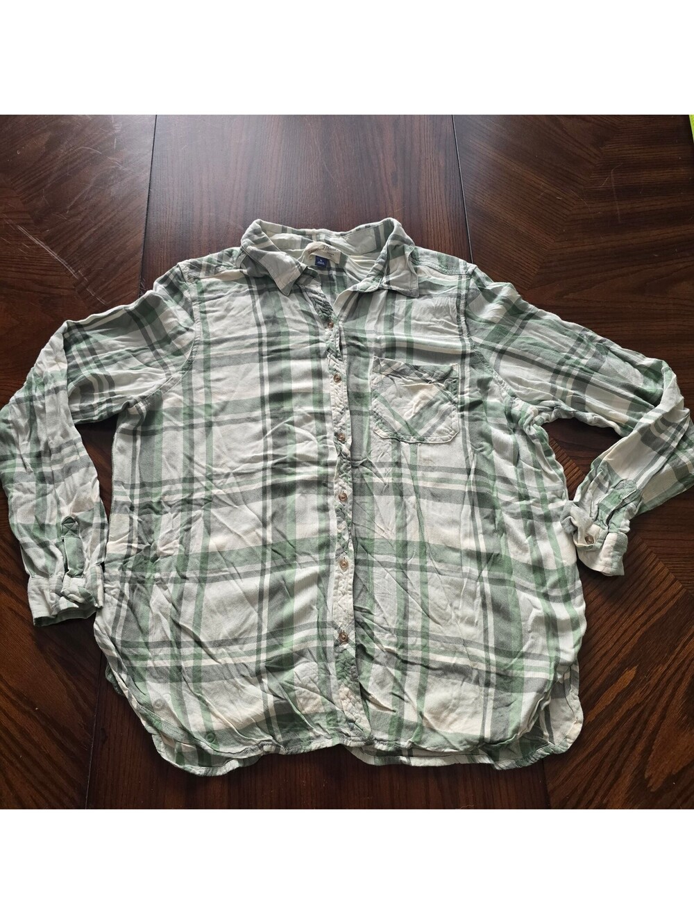 Universal Thread Green Plaid Button Up Shirt
